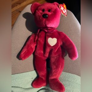 Authentic Rare TY BEANIE Baby "VALENTINA" Bear Retired w Tag Errors